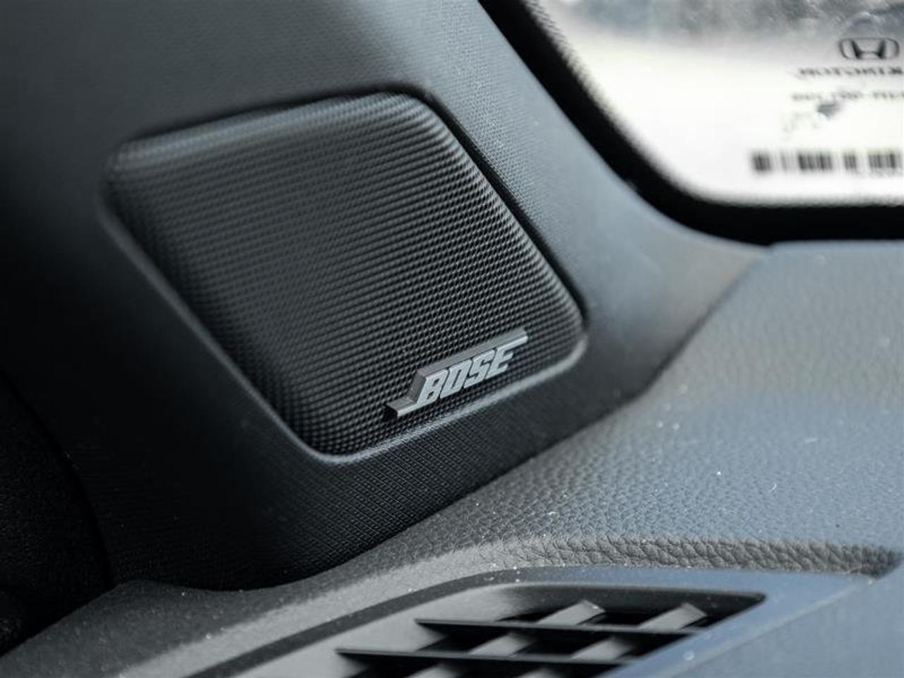 2023 Honda CR-V Touring Hybrid 4WD Photo