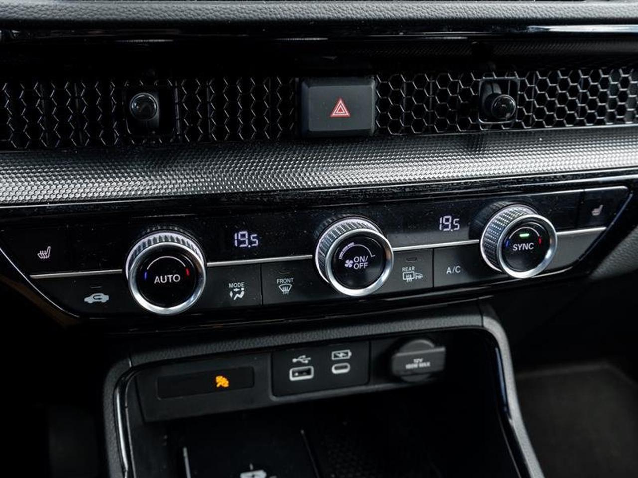 2023 Honda CR-V Touring Hybrid 4WD Photo