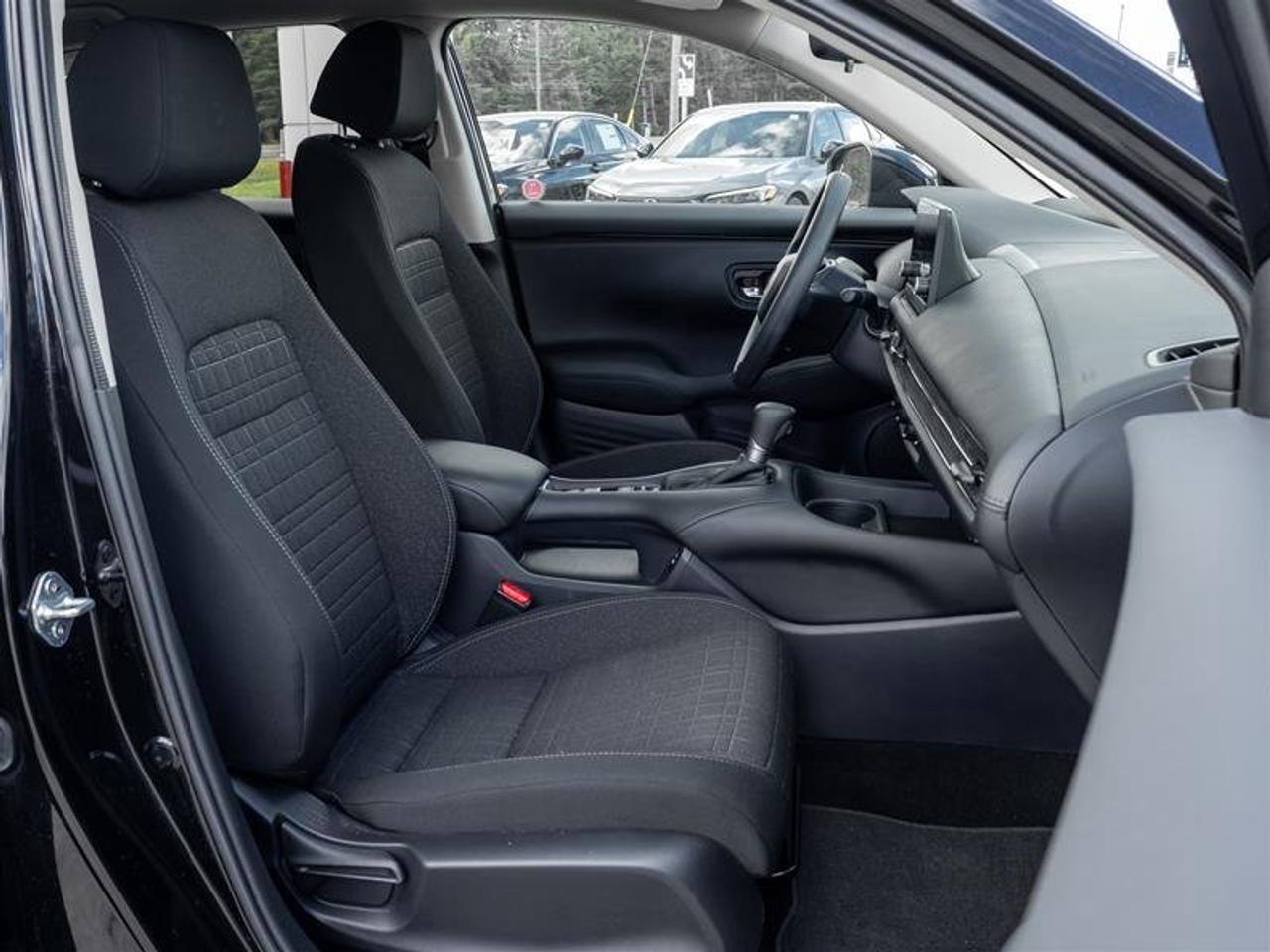2025 Honda HR-V Lx Awd Cvt Photo