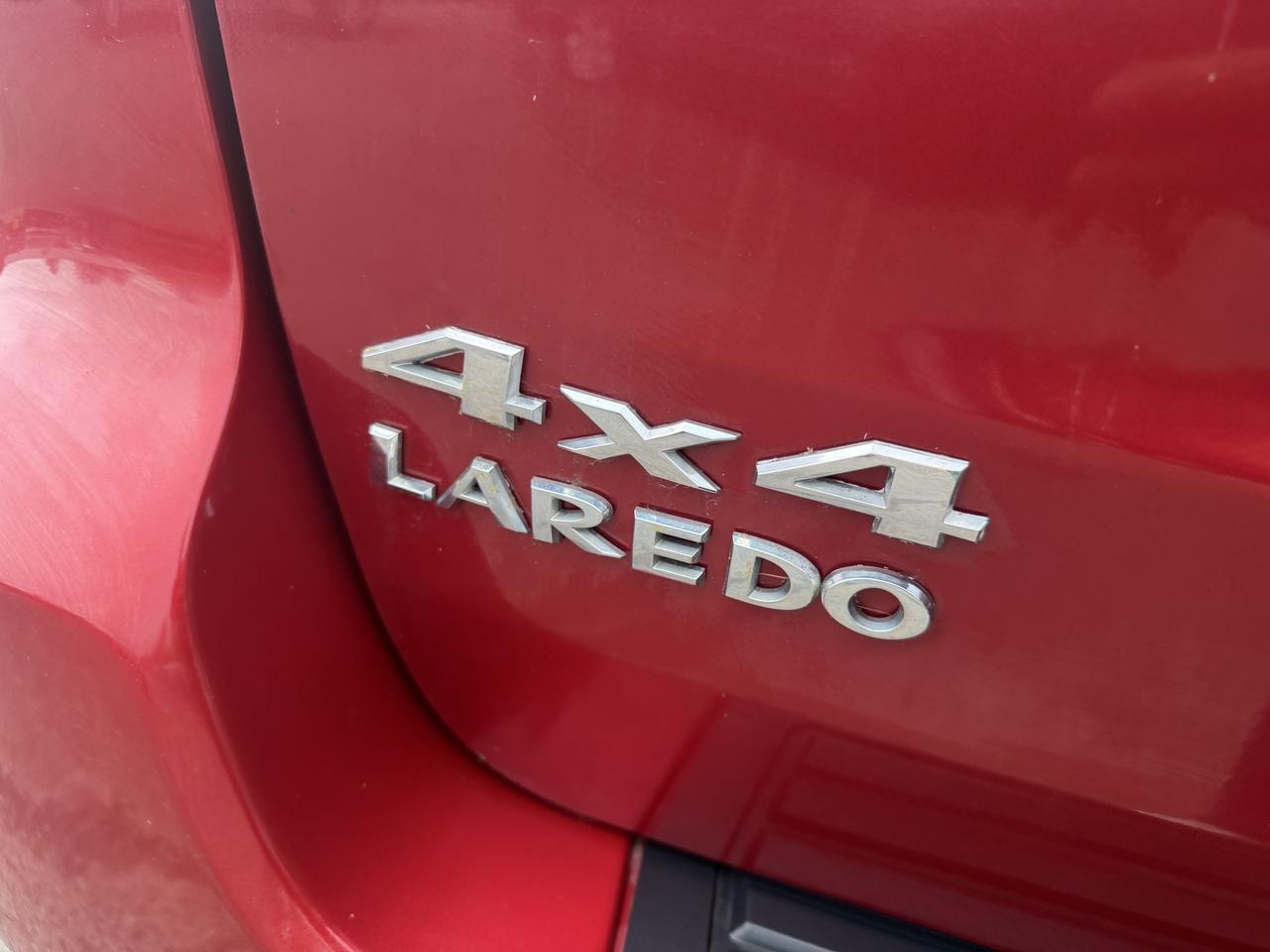 2011 Jeep Grand Cherokee Laredo Photo