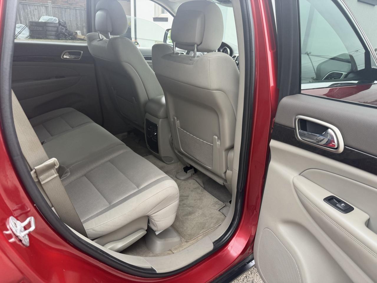 2011 Jeep Grand Cherokee Laredo Photo