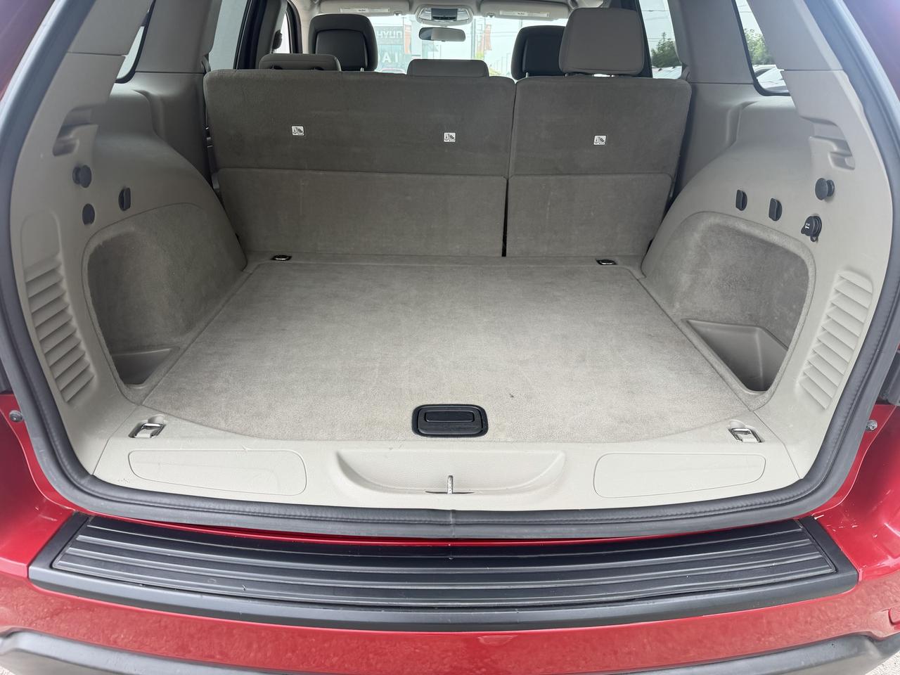 2011 Jeep Grand Cherokee Laredo Photo