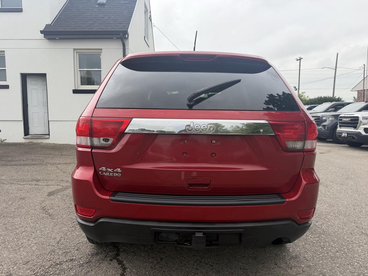 2011 Jeep Grand Cherokee Laredo Photo