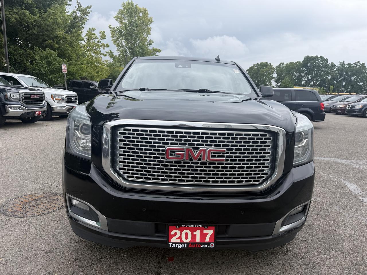 2017 GMC Yukon Denali Photo