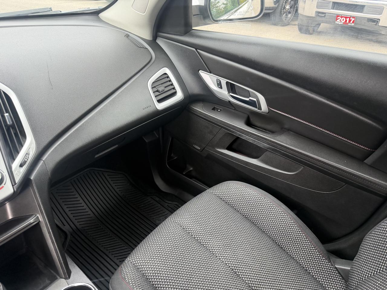 2017 GMC Terrain SLE Photo