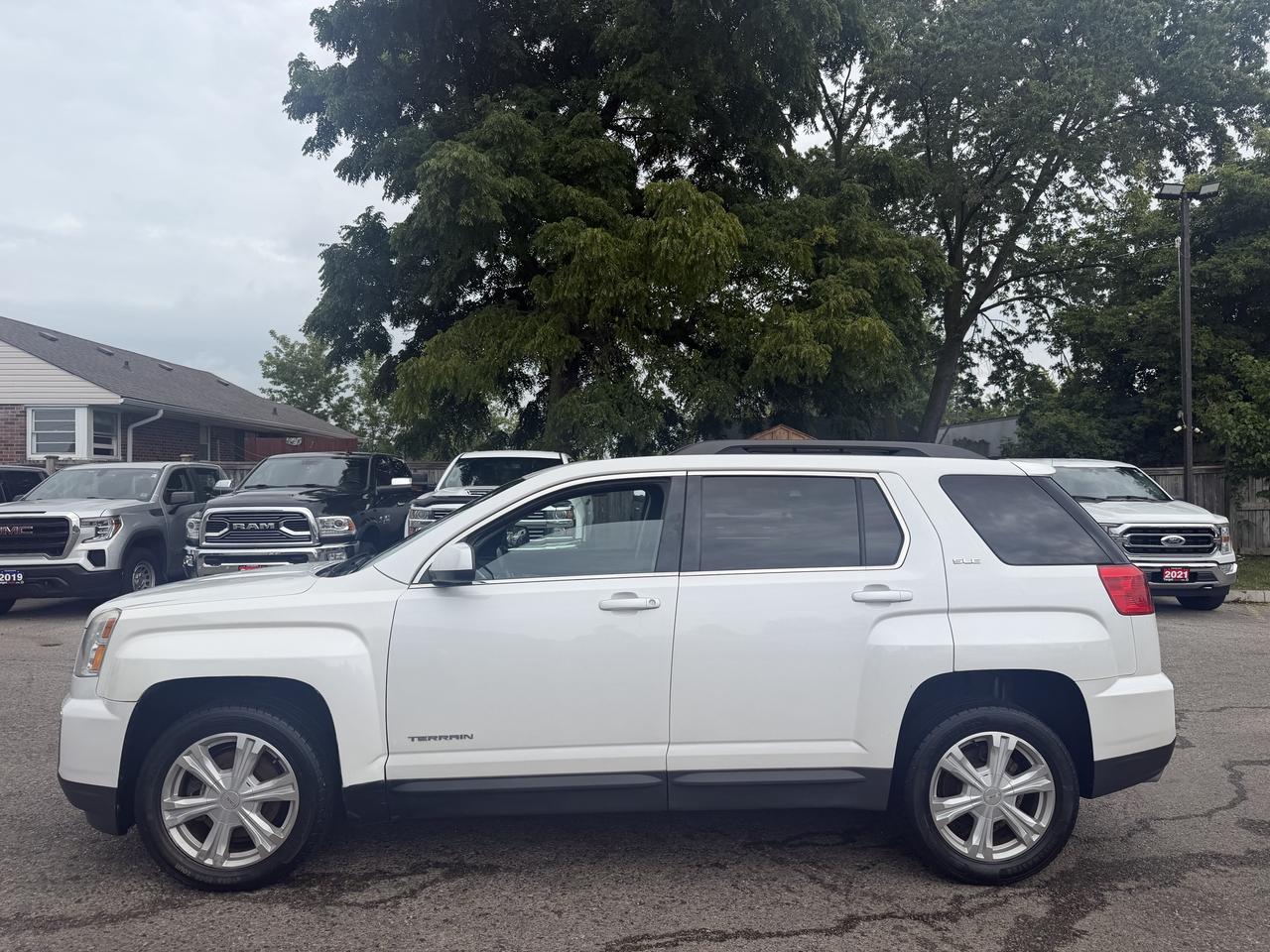 2017 GMC Terrain SLE Photo