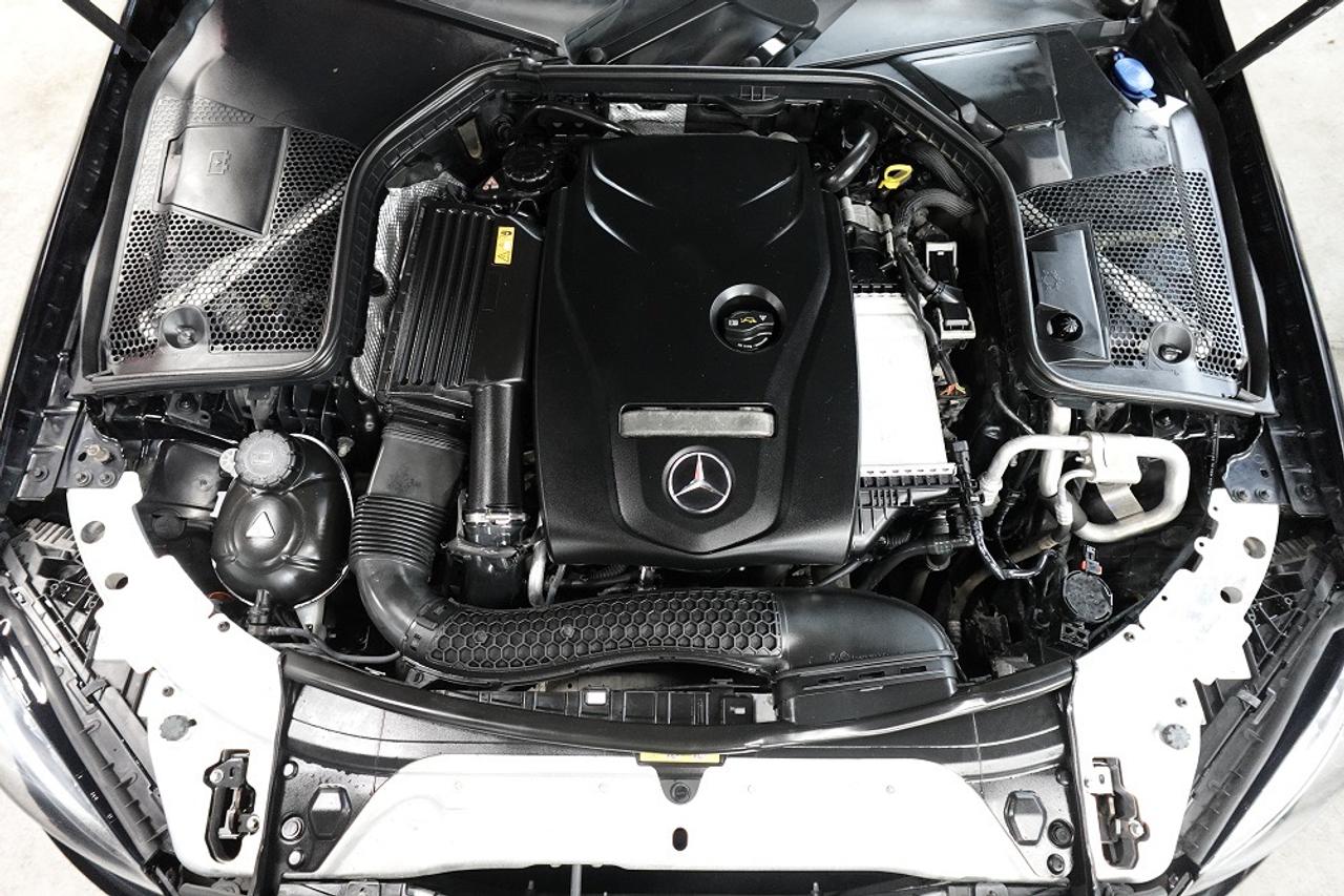 2017 Mercedes-Benz C-Class C 300 ,AMG PKG,PANO ROOF,0 CALIM.4 MATIC Photo