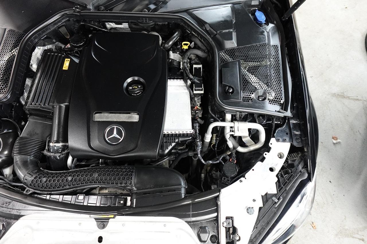 2017 Mercedes-Benz C-Class C 300 ,AMG PKG,PANO ROOF,0 CALIM.4 MATIC Photo