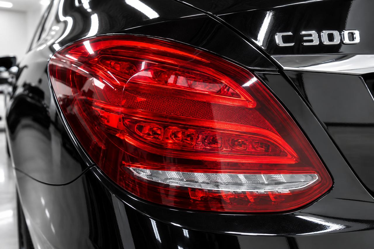 2017 Mercedes-Benz C-Class C 300 ,AMG PKG,PANO ROOF,0 CALIM.4 MATIC Photo