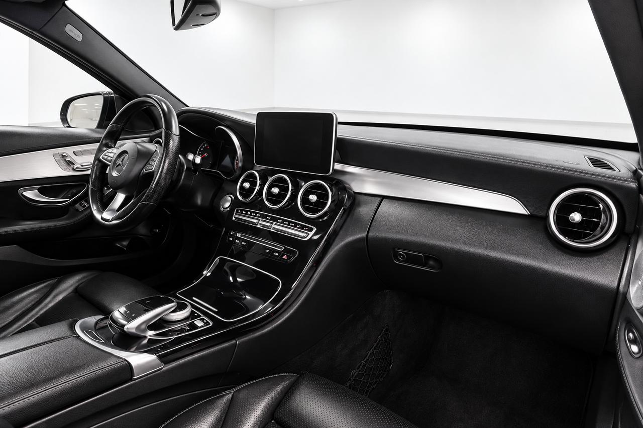2017 Mercedes-Benz C-Class C 300 ,AMG PKG,PANO ROOF,0 CALIM.4 MATIC Photo