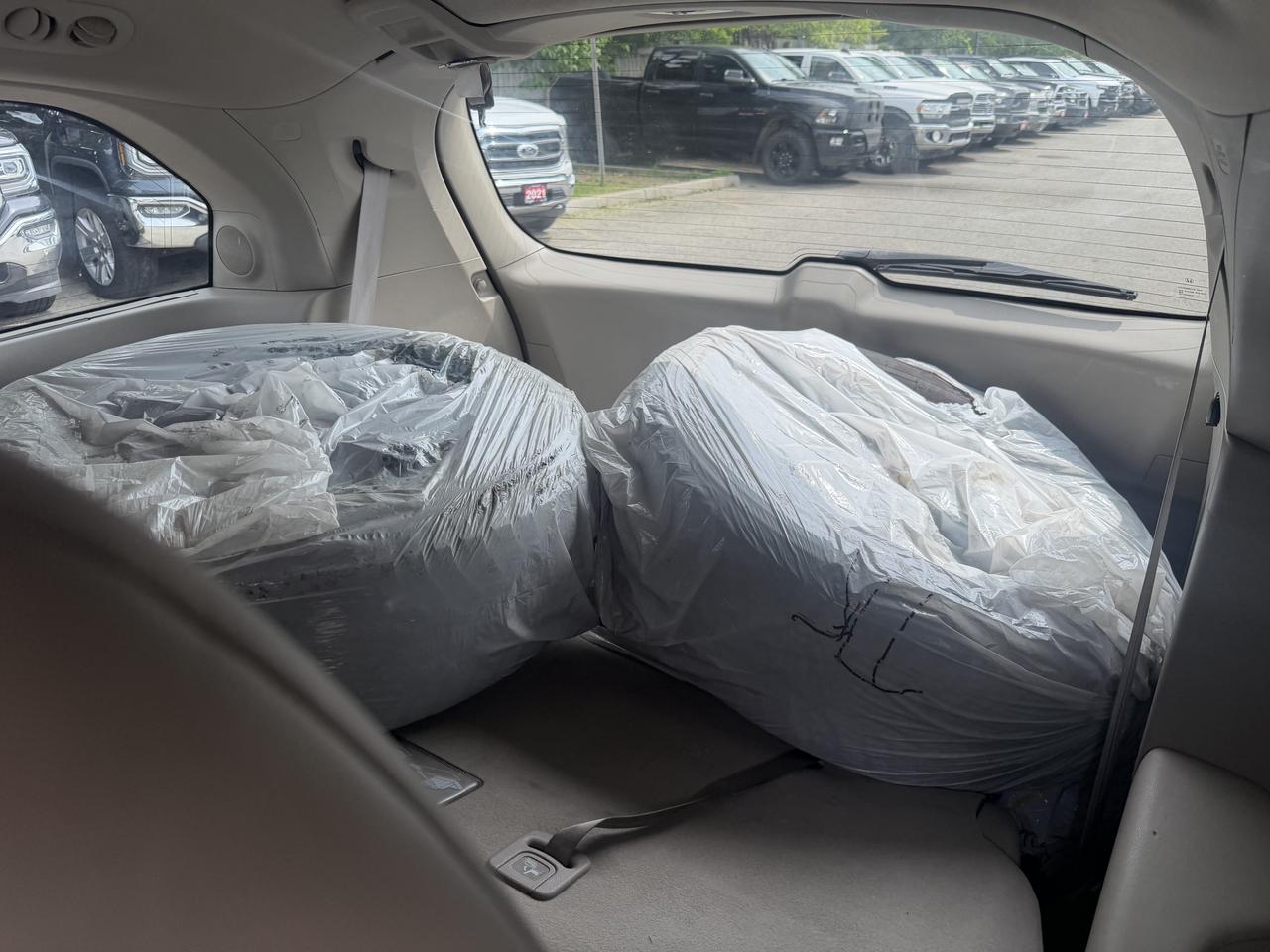 2014 Honda Odyssey Touring | One Owner | Two Sets of Tires Photo