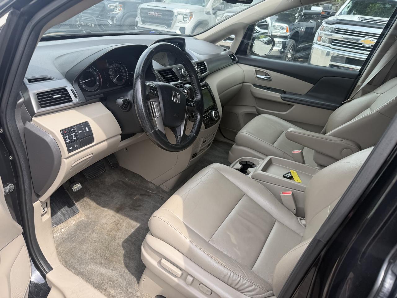2014 Honda Odyssey Touring | One Owner | Two Sets of Tires Photo