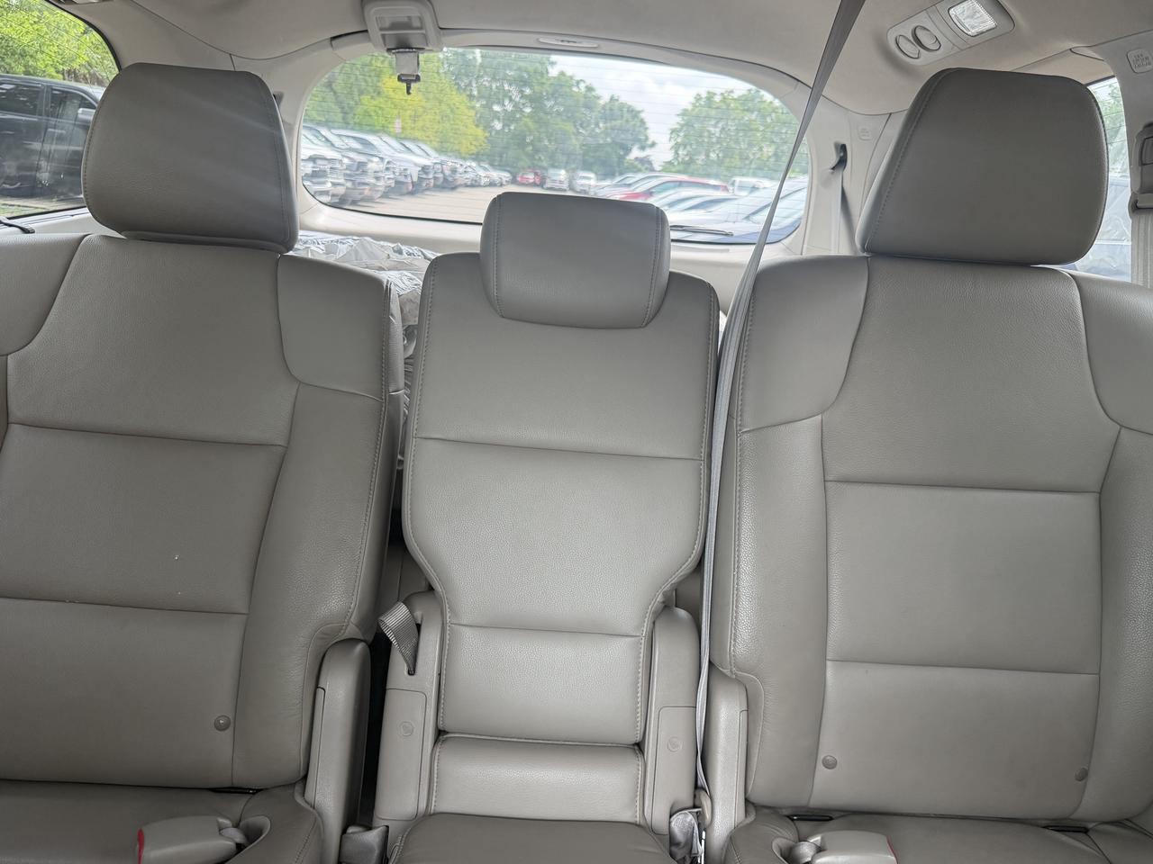 2014 Honda Odyssey Touring | One Owner | Two Sets of Tires Photo