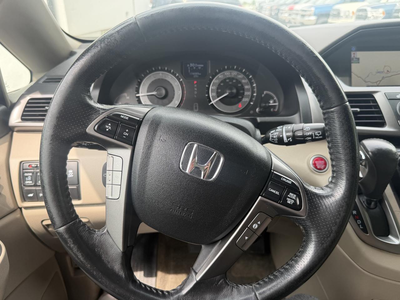2014 Honda Odyssey Touring | One Owner | Two Sets of Tires Photo