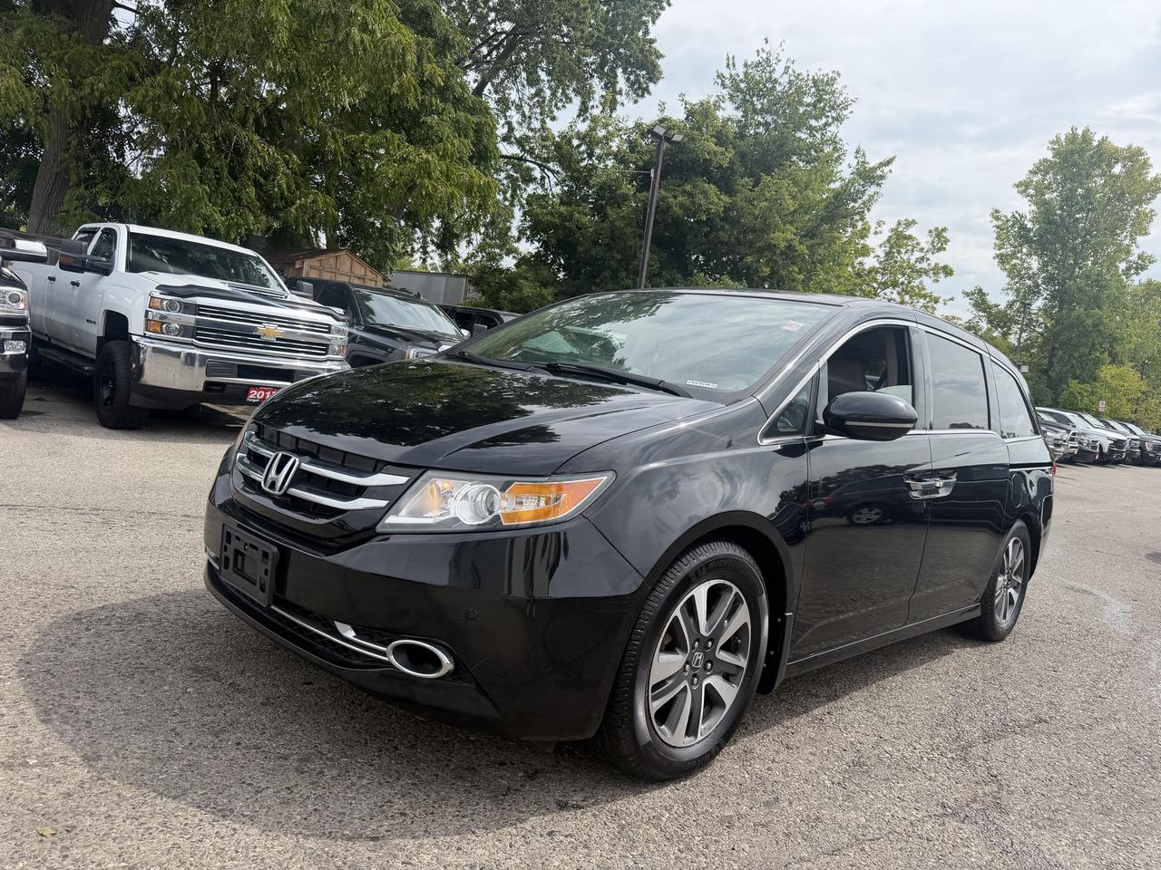 2014 Honda Odyssey Touring | One Owner | Two Sets of Tires Photo
