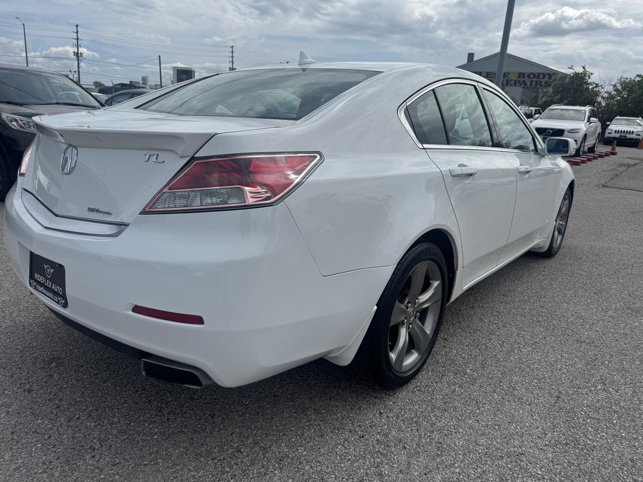 2013 Acura TL w/Tech Pkg Photo4