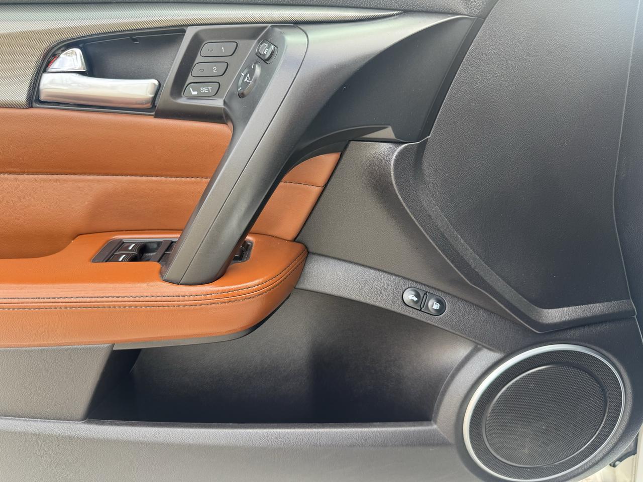 2013 Acura TL w/Tech Pkg Photo