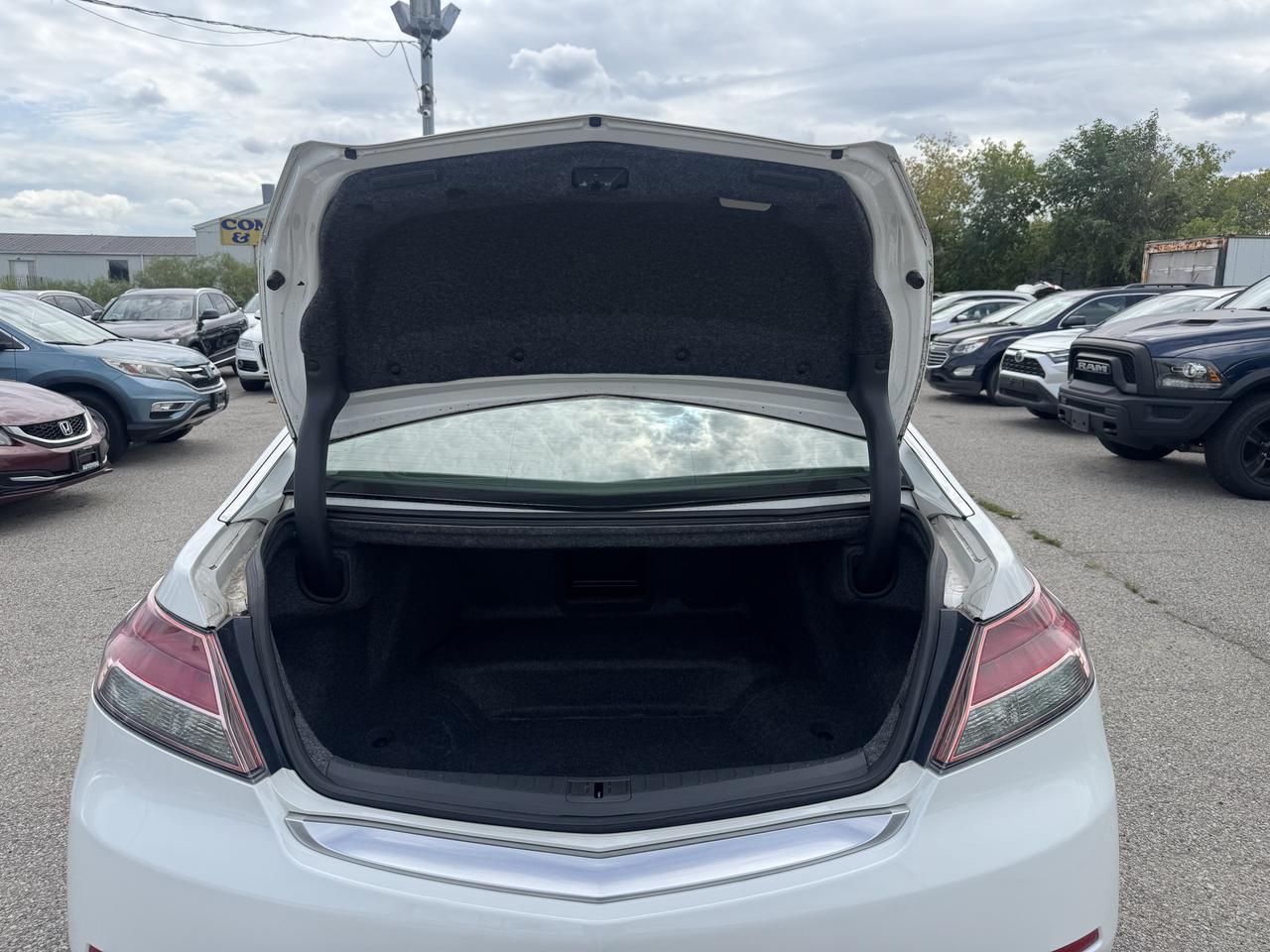 2013 Acura TL w/Tech Pkg Photo