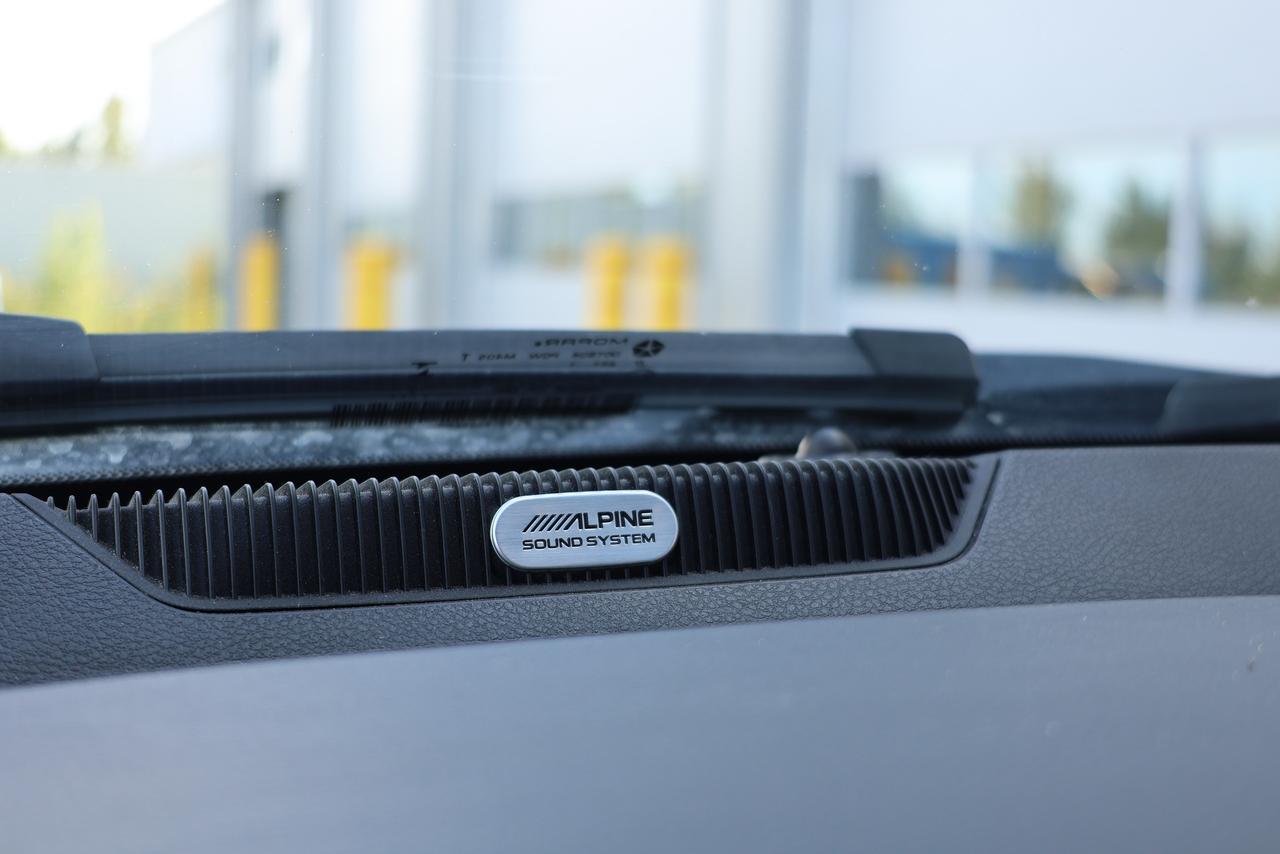2018 RAM 1500 Sport EcoDeisel - SUNROOF|NAVI|CAMERA|REMOTE START Photo