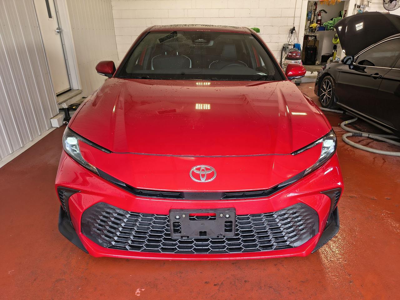 2025 Toyota Camry SE Upgrade Photo0