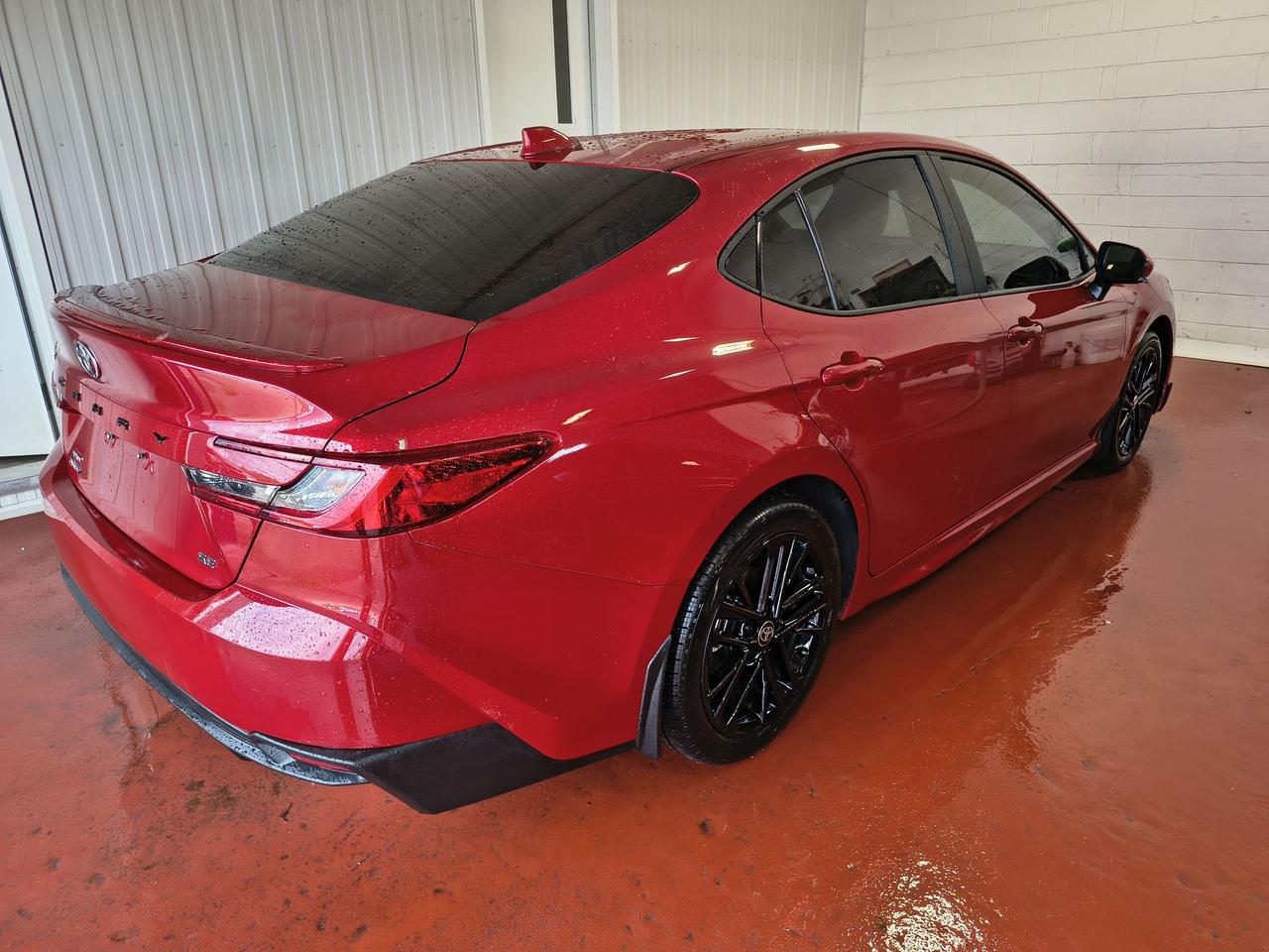 2025 Toyota Camry SE Upgrade Photo