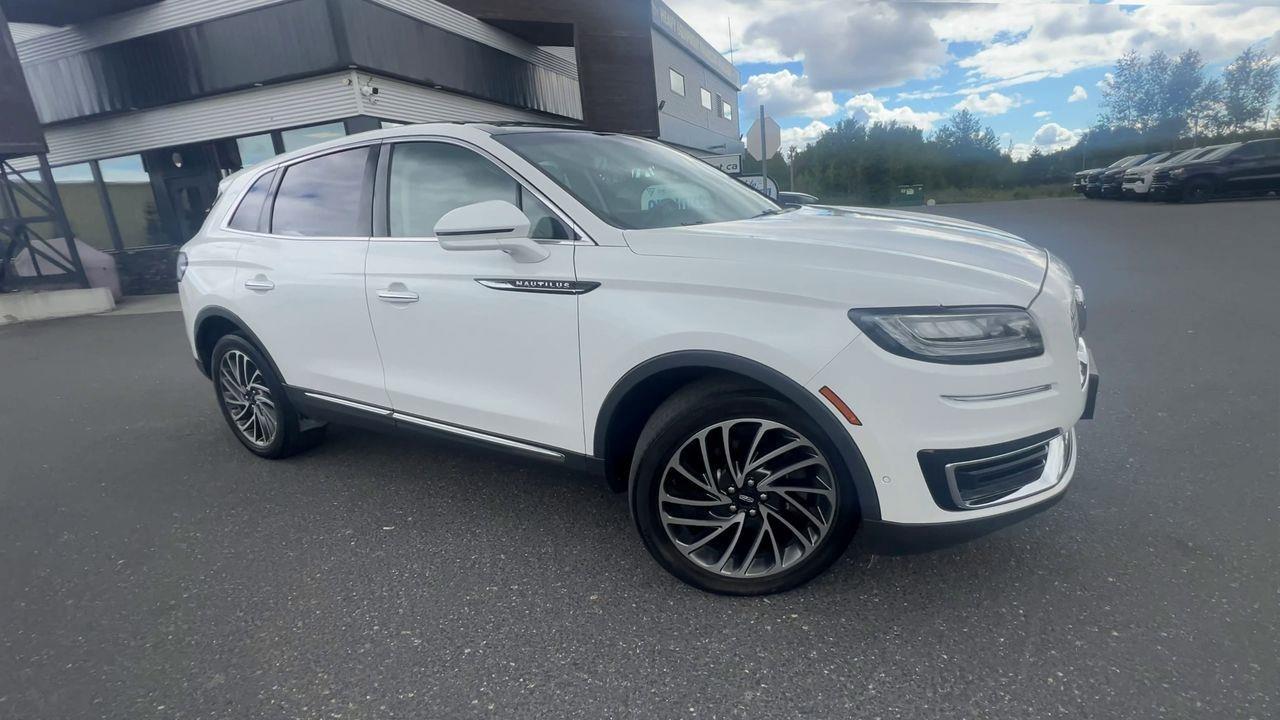 2020 Lincoln Nautilus Reserve AWD, HEATED/COOLED LEATHER SEATS, NAV, REVERSE CAM, MOONROOF, POWER LIFTGATE!! Photo