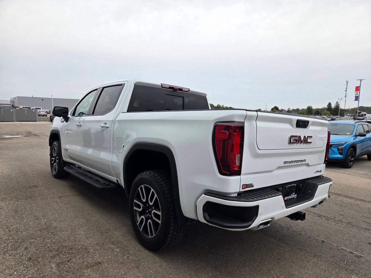2025 GMC Sierra 1500 Crew Cab Short Box 4-Wheel Drive AT4 Photo