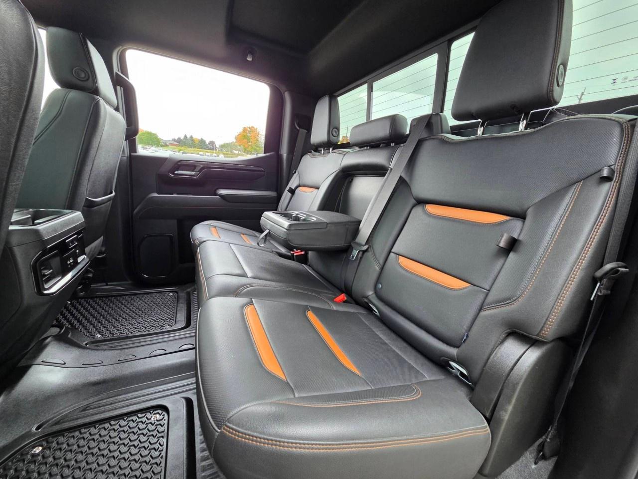 2025 GMC Sierra 1500 Crew Cab Short Box 4-Wheel Drive AT4 Photo