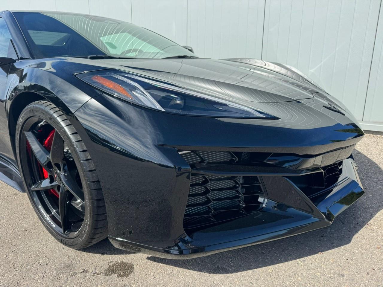 2024 Chevrolet Corvette E-Ray Convertible 1LZ Photo