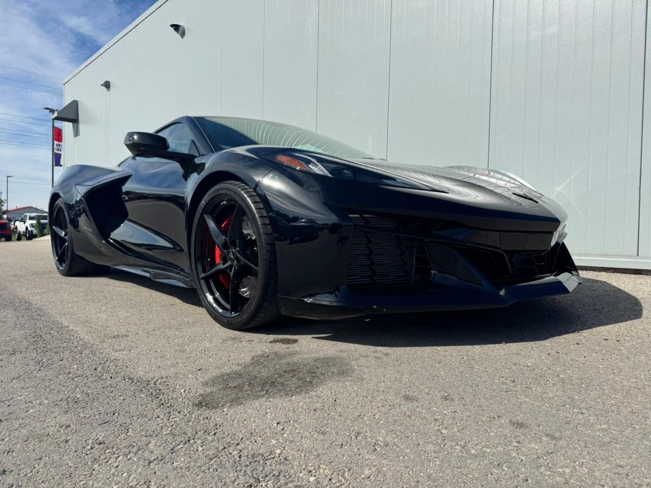2024 Chevrolet Corvette E-Ray Convertible 1LZ Photo1