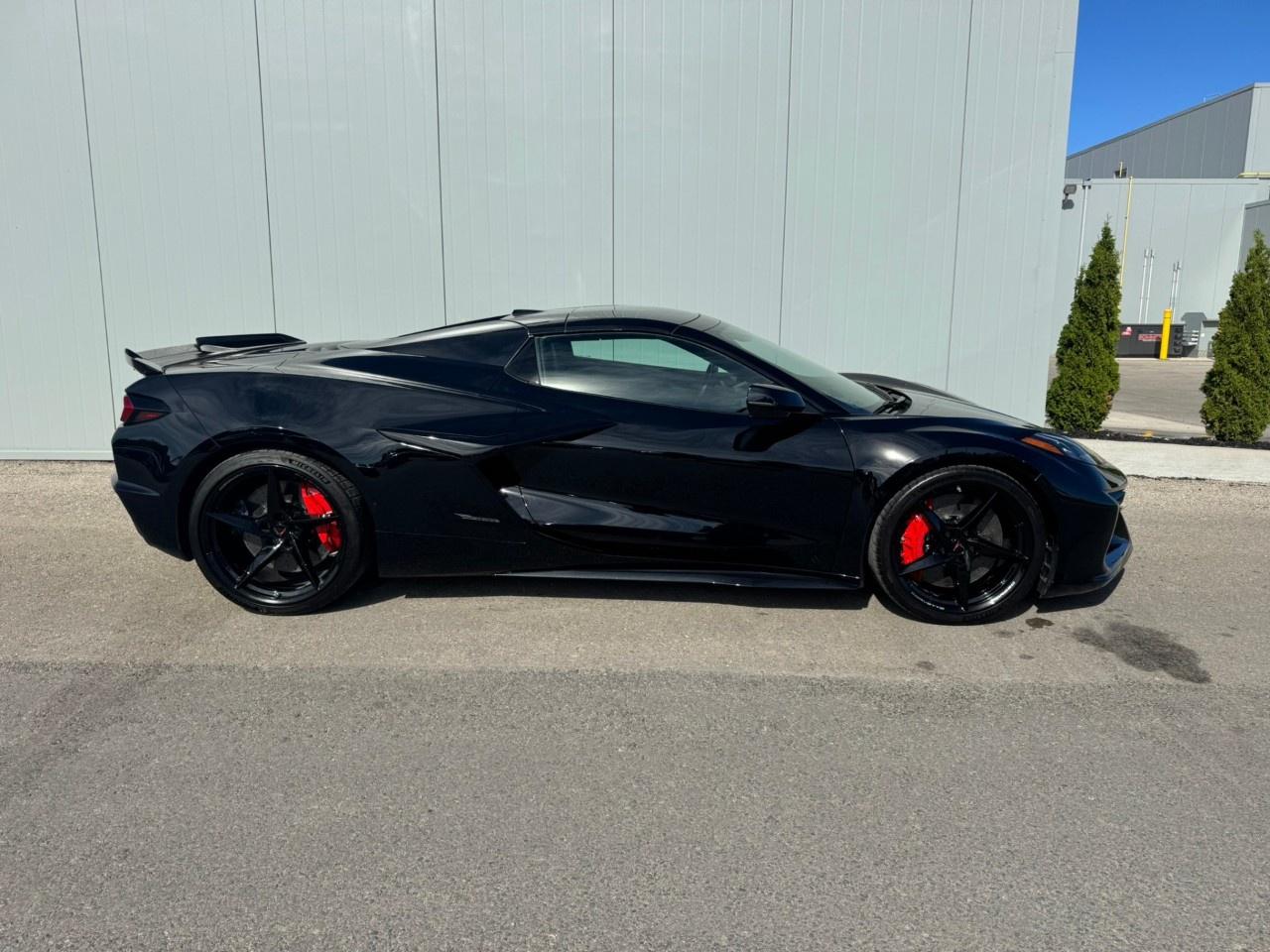 2024 Chevrolet Corvette E-Ray Convertible 1LZ Photo