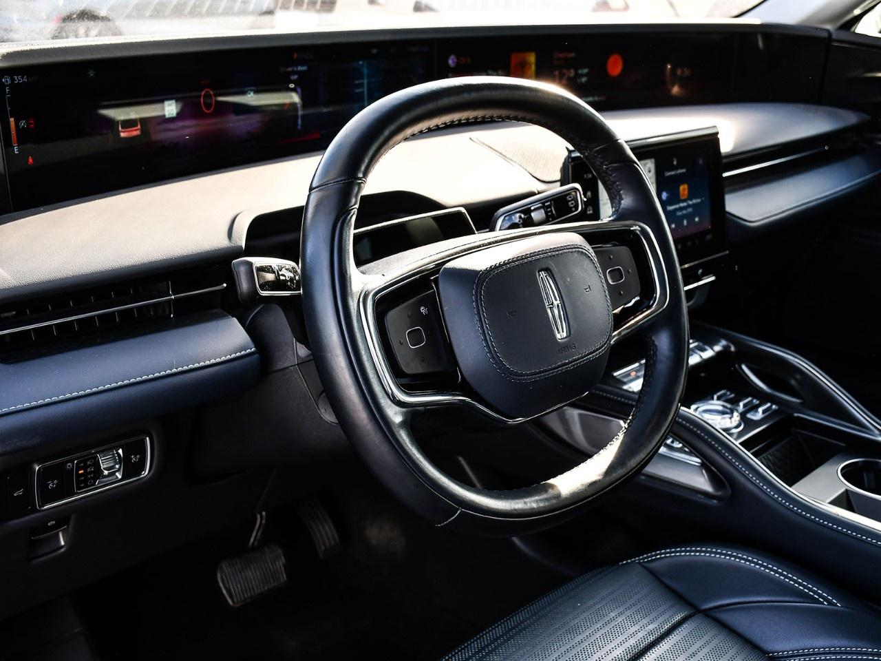2024 Lincoln Nautilus Reserve AWD Photo