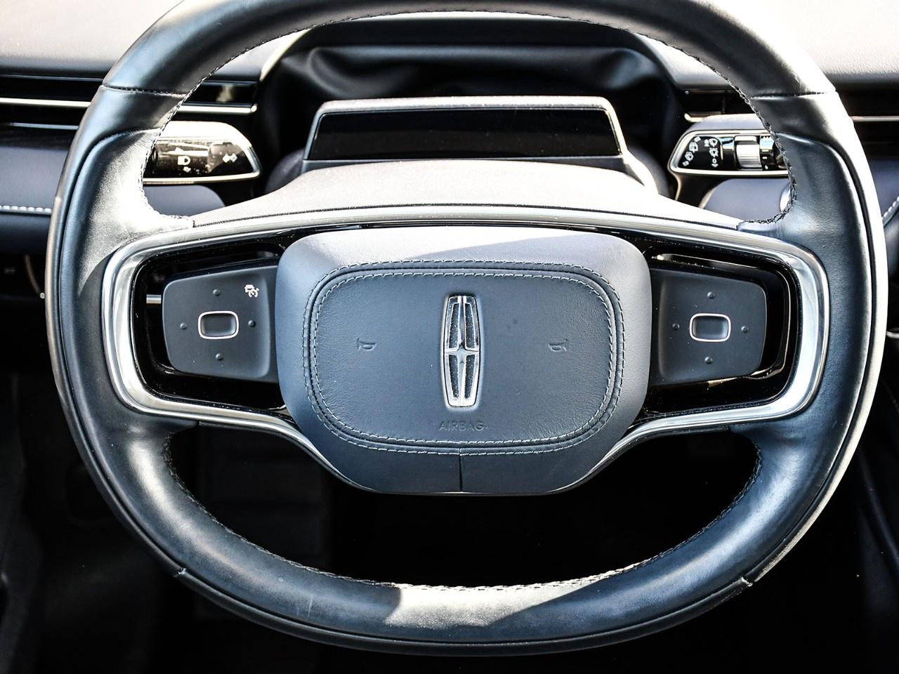 2024 Lincoln Nautilus Reserve AWD Photo