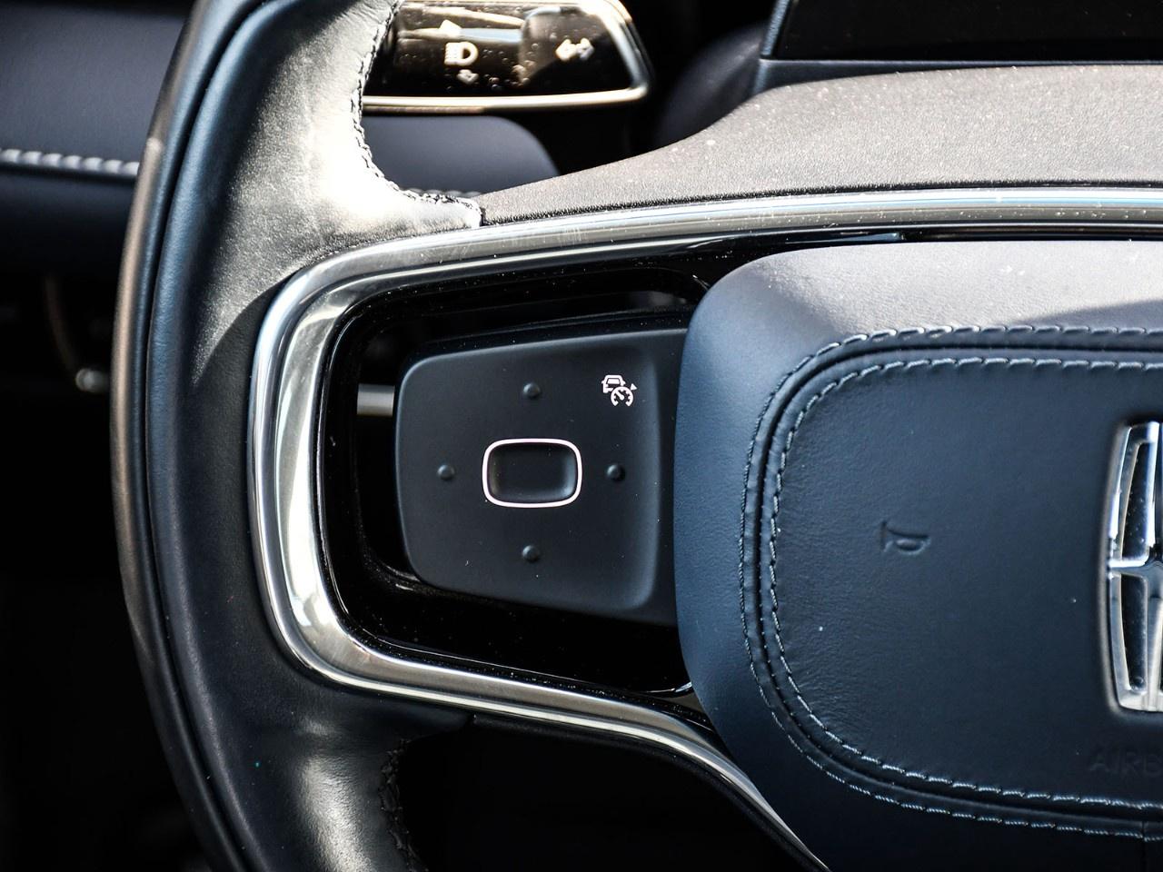 2024 Lincoln Nautilus Reserve AWD Photo