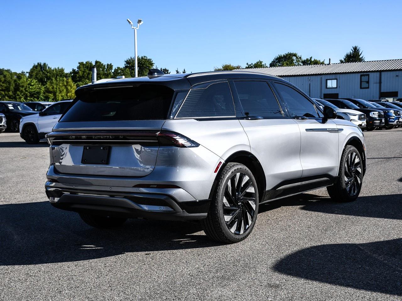 2025 Lincoln Nautilus Reserve AWD Photo
