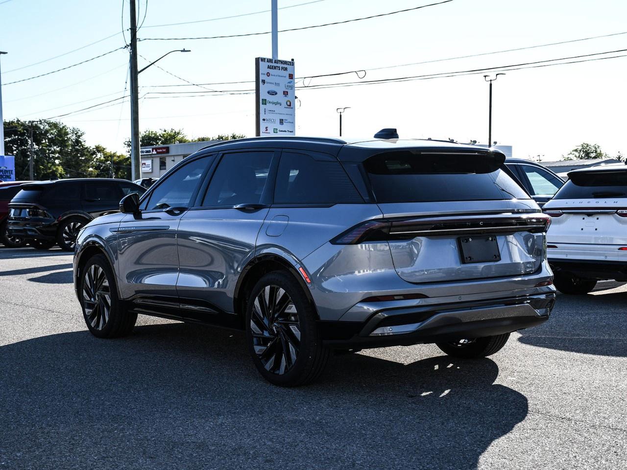2025 Lincoln Nautilus Reserve AWD Photo
