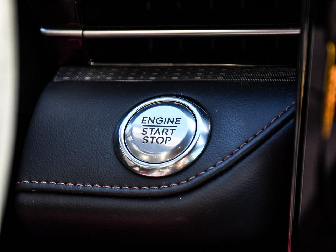 2025 Lincoln Nautilus Reserve AWD Photo
