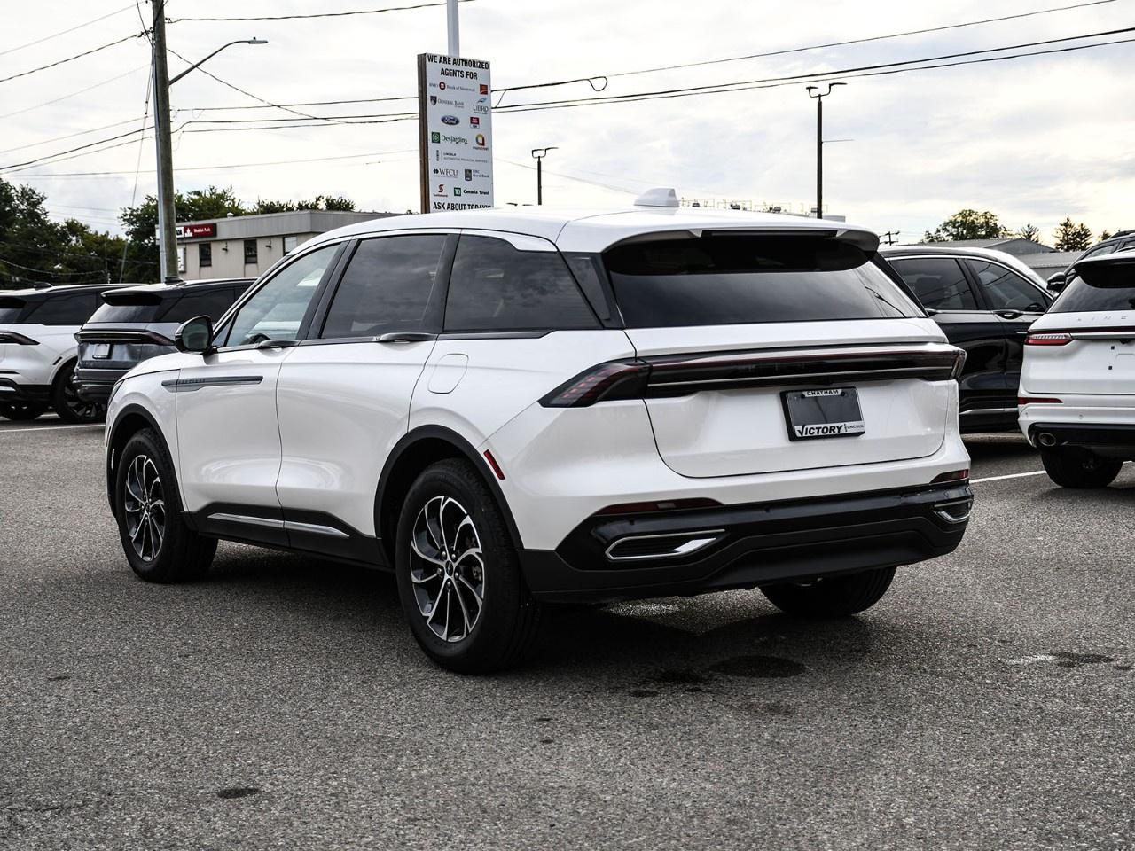 2025 Lincoln Nautilus Premiere AWD Photo