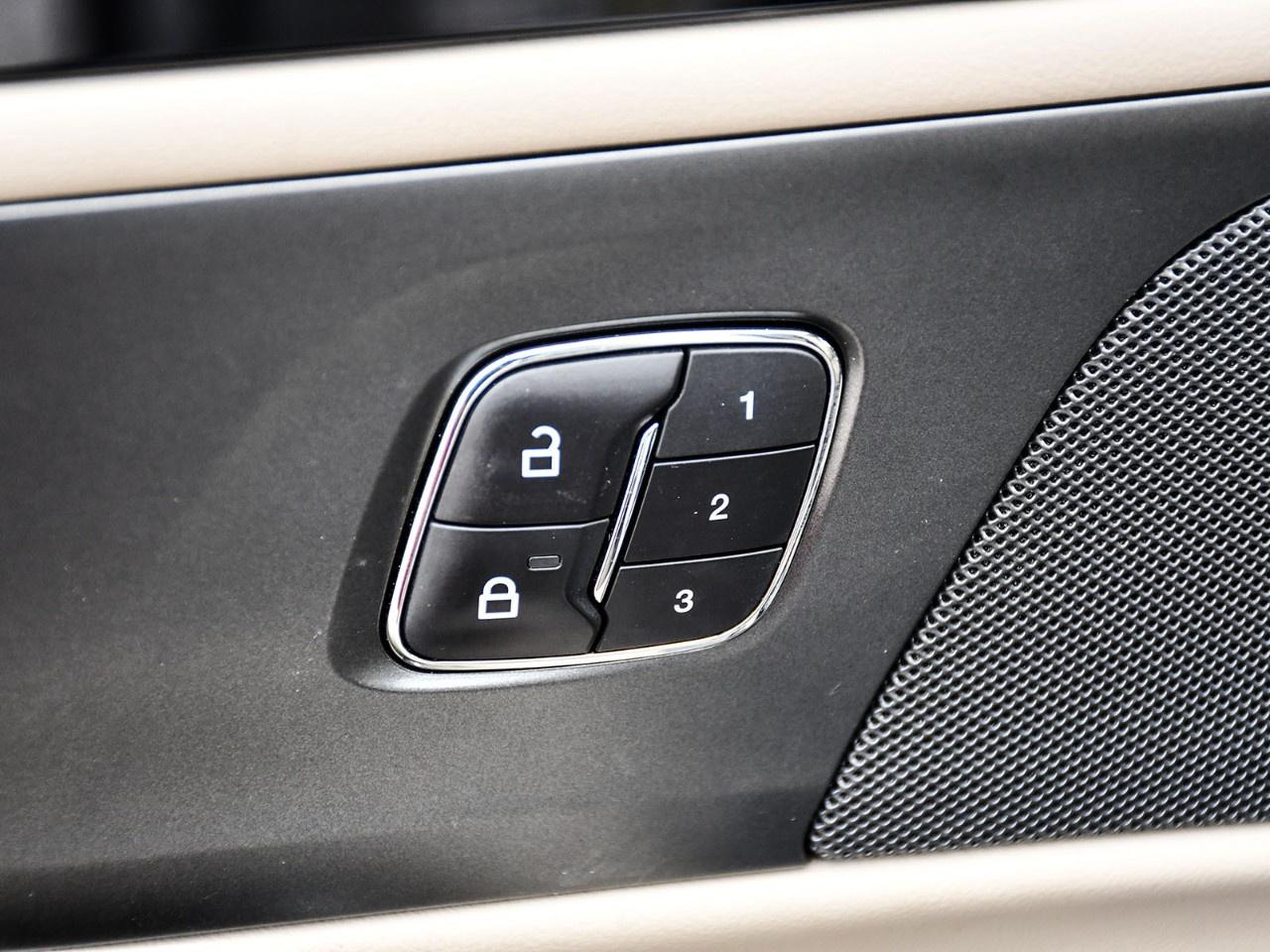 2025 Lincoln Nautilus Premiere AWD Photo
