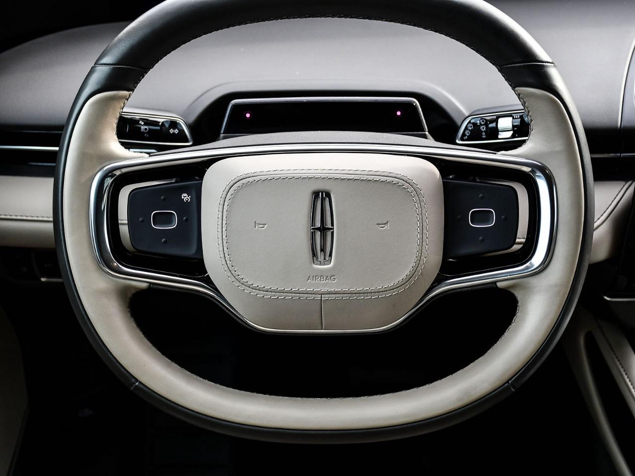 2025 Lincoln Nautilus Premiere AWD Photo