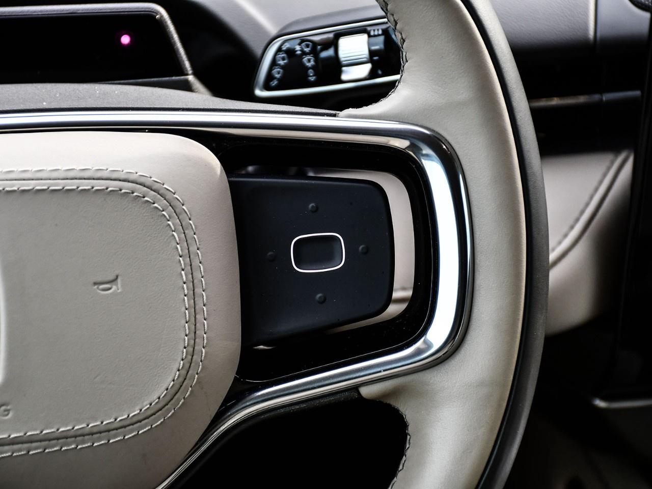 2025 Lincoln Nautilus Premiere AWD Photo