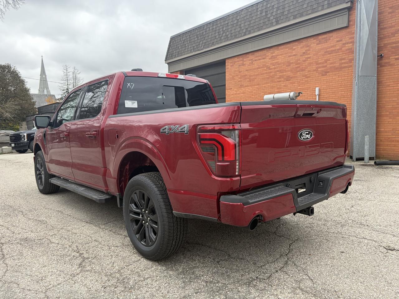 2026 Ford F-150 Lariat SuperCrew 501A 4x4 Photo3