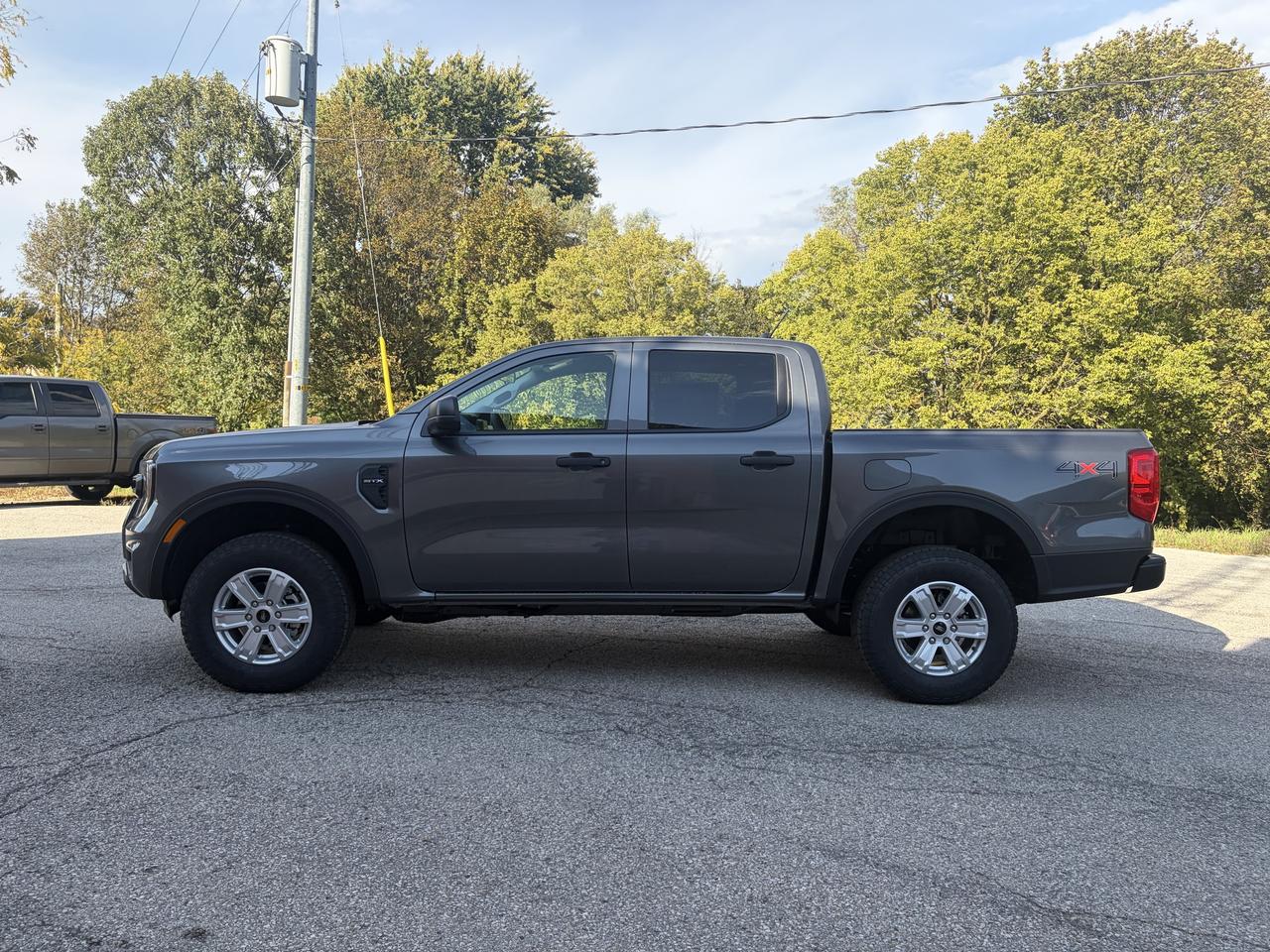 2026 Ford Ranger XL Crew Cab 4x4 Photo2