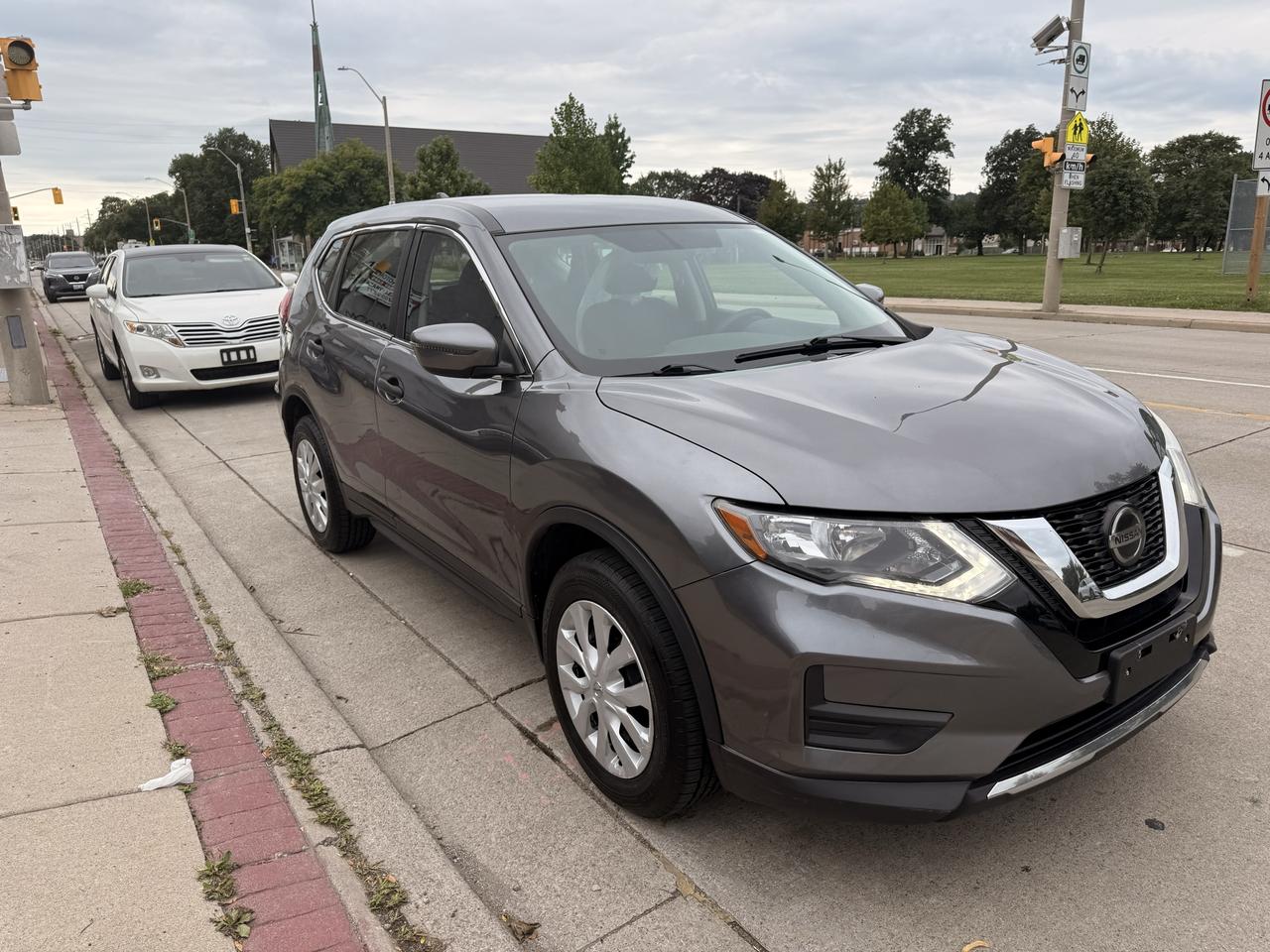 2019 Nissan Rogue AWD S Photo