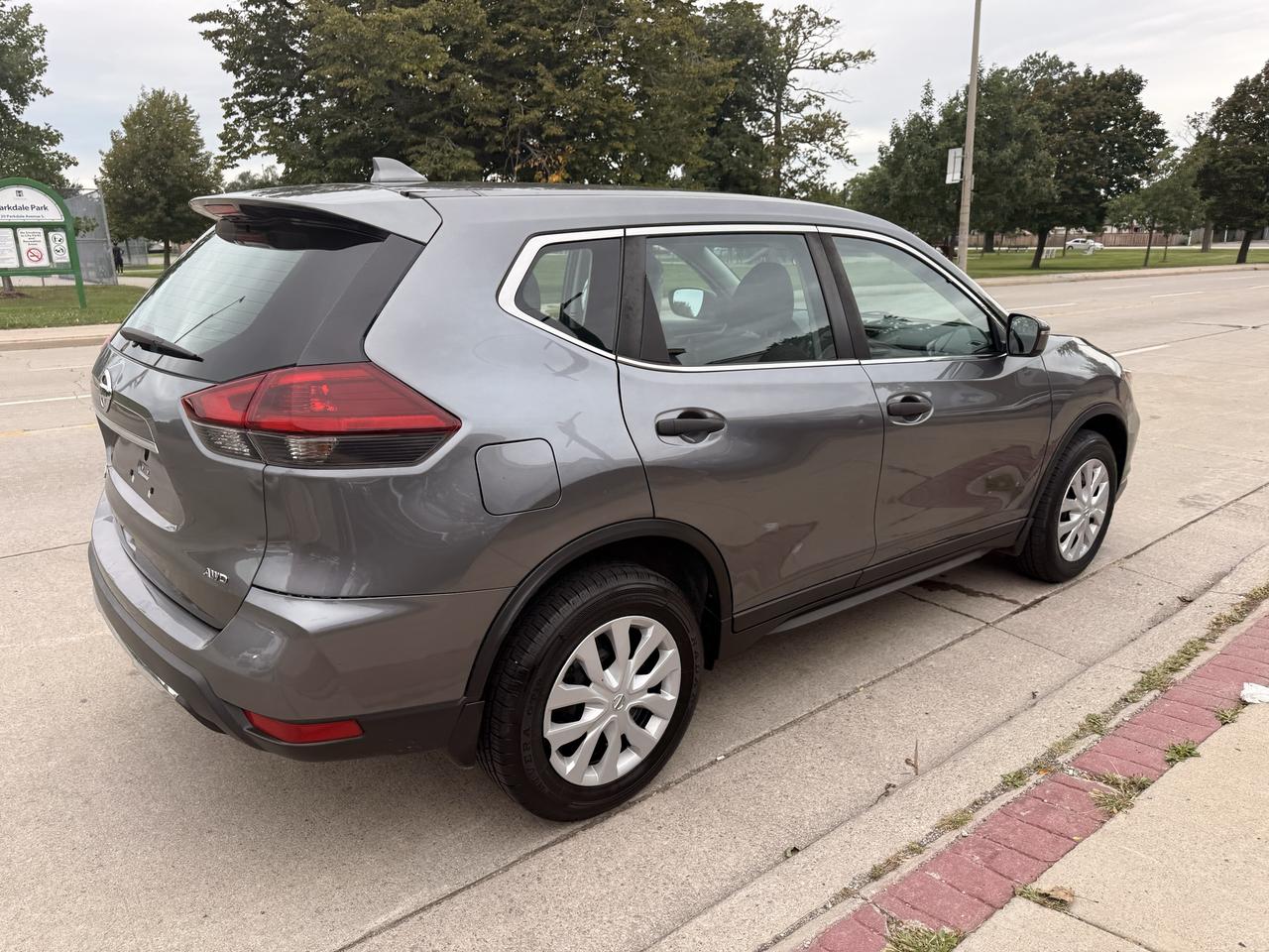 2019 Nissan Rogue AWD S Photo