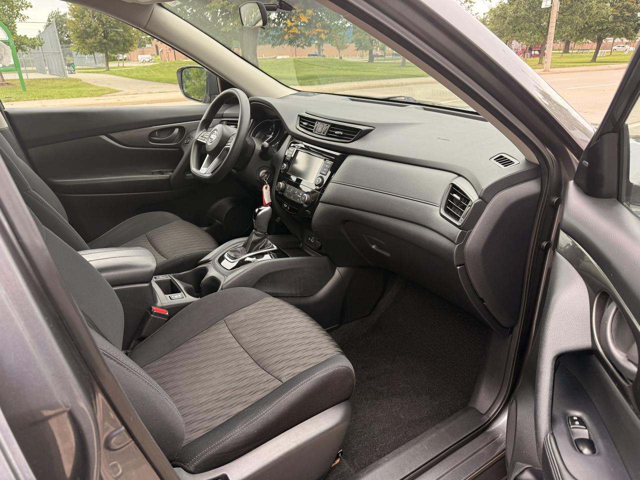 2019 Nissan Rogue AWD S Photo