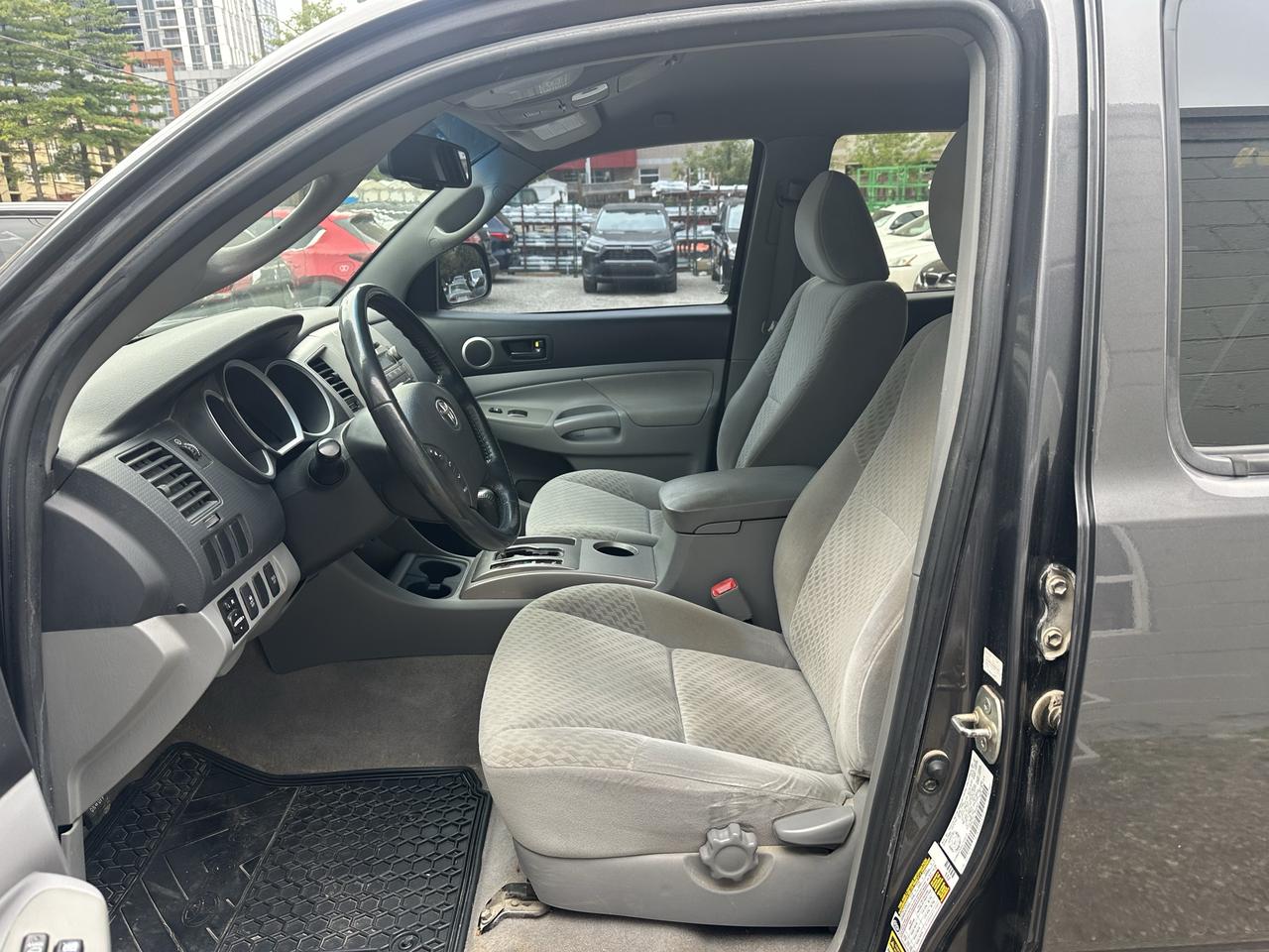 2010 Toyota Tacoma 4WD DoubleCab V6 Auto Photo
