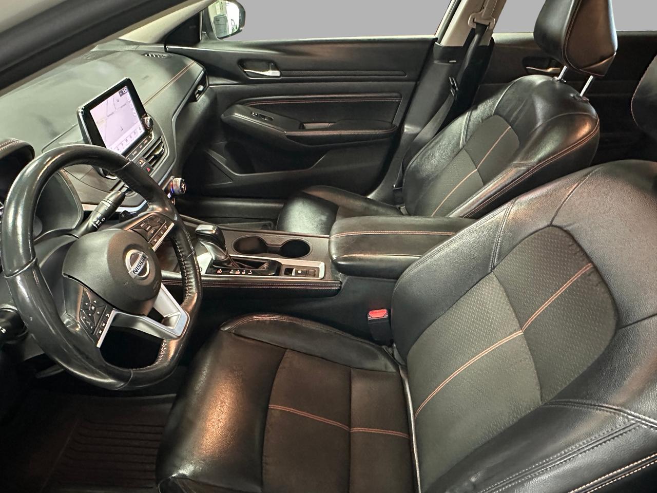 2022 Nissan Altima 2.5 SR Midnight Edition | CLEAN CARFAX | ONE OWNER Photo