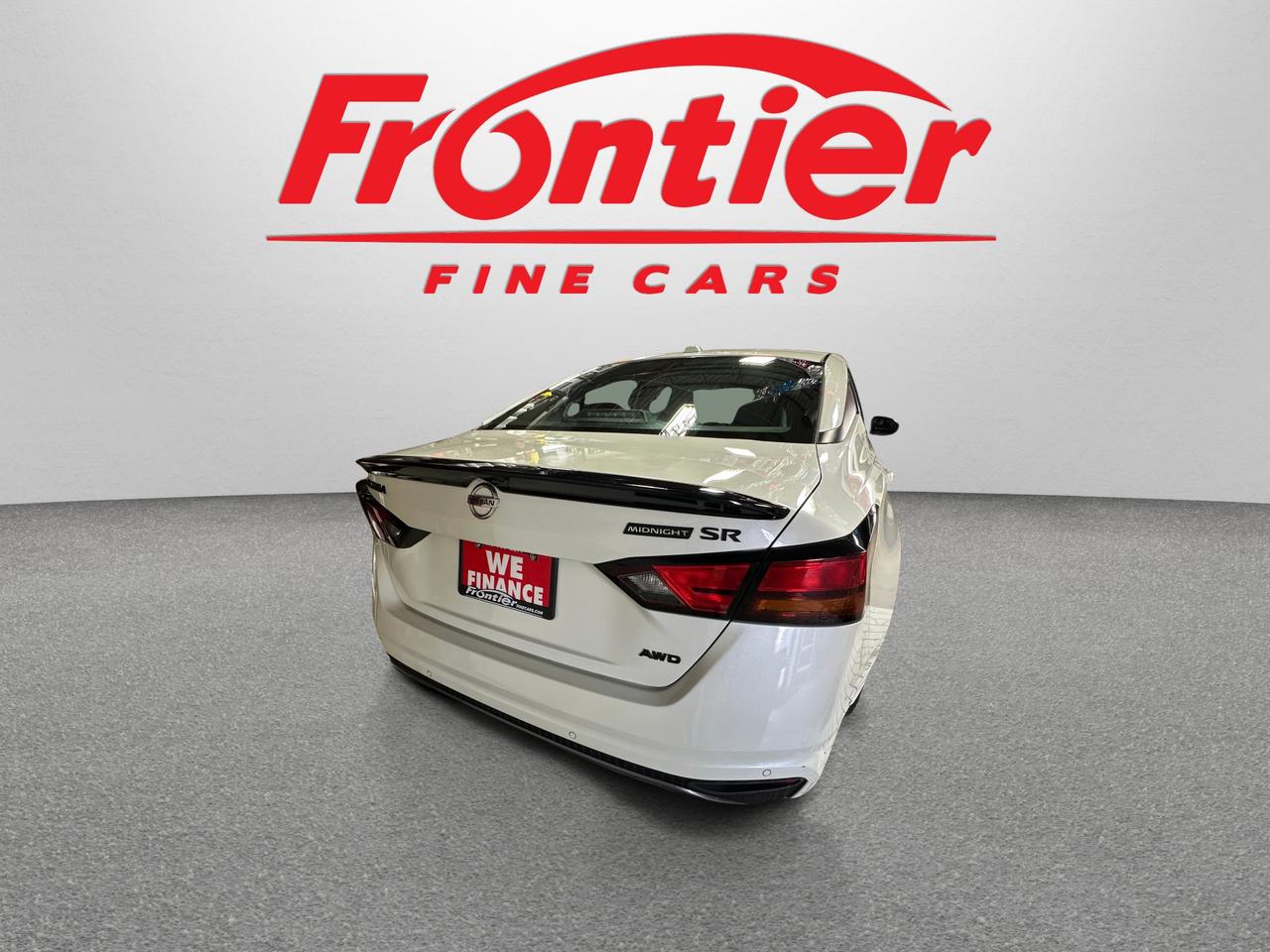 2022 Nissan Altima 2.5 SR Midnight Edition | CLEAN CARFAX | ONE OWNER Photo