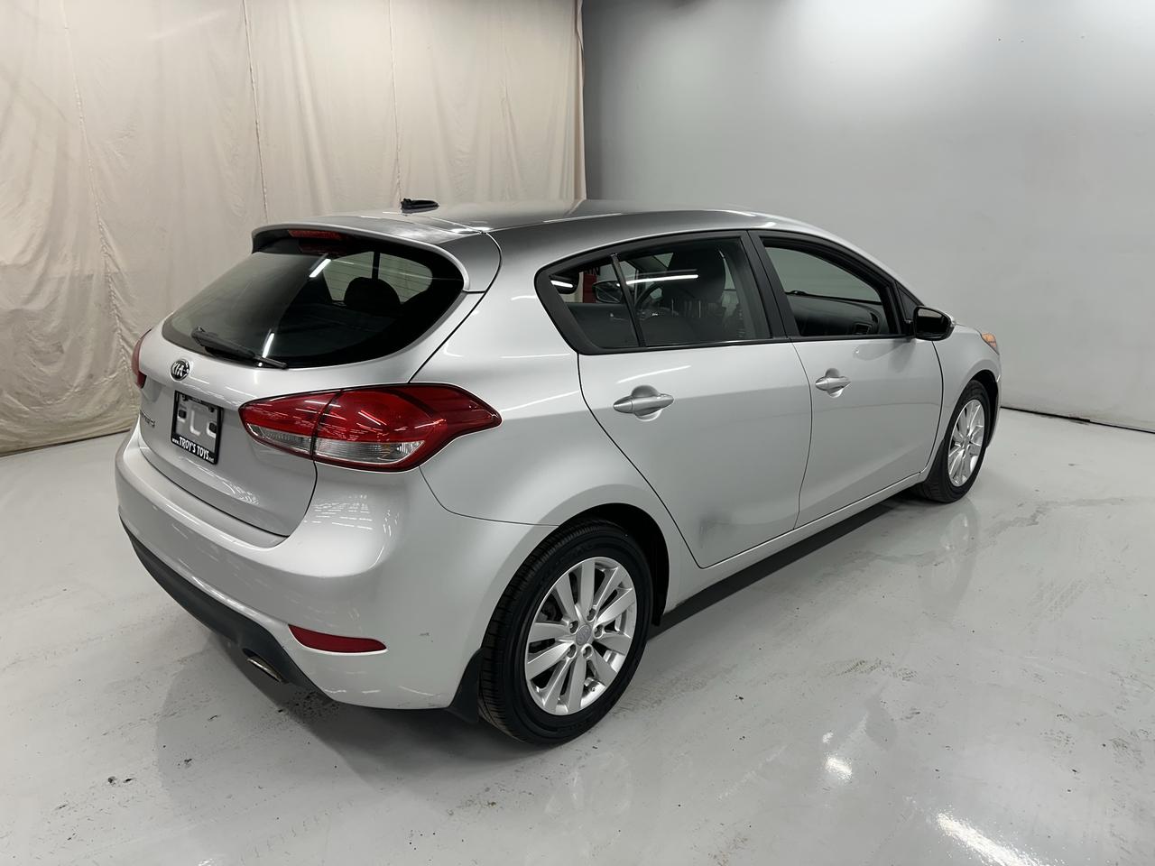 2014 Kia Forte5 LX+ Photo7